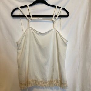 🌼Cute white tank top